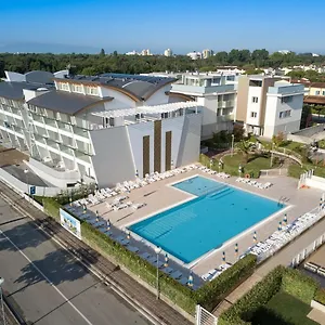 aparthotel-bluemarine.hotelinveneto.com/