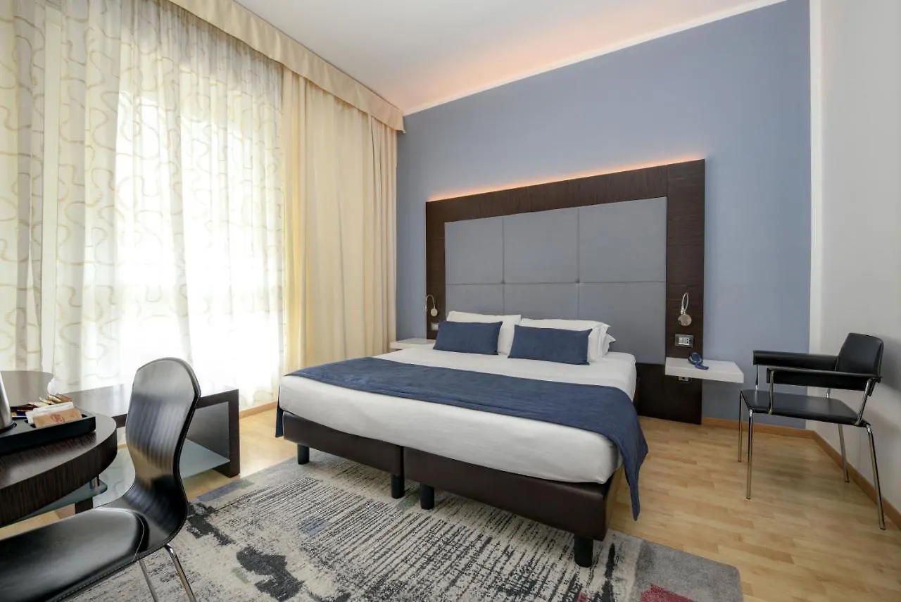 Hotel City Desenzano del Garda 3*,  Italy